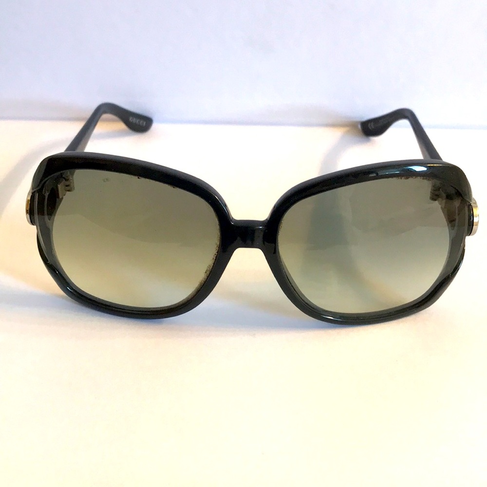 Gucci black sunglasses